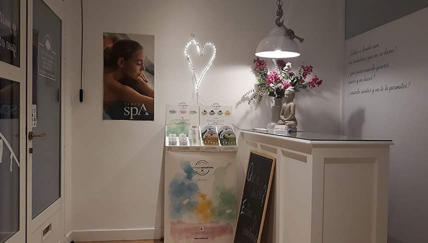 Centro de terapias naturales y belleza natural en Reus – Centro de naturopatía especializado en Quiromasaje - Reiki - Yoga - Auriculoterapia - Reflexología Podal - Drenaje Linfático - Acupuntura - Sonoterapia - Estética Natural Holística - Flores de Bach - Especialista en ciática y tendinitis - Quantum